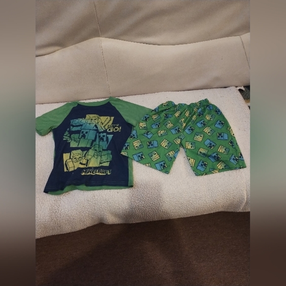 Minecraft Unisex Green and Blue Pajama Set Size XS - Picture 1 of 6
